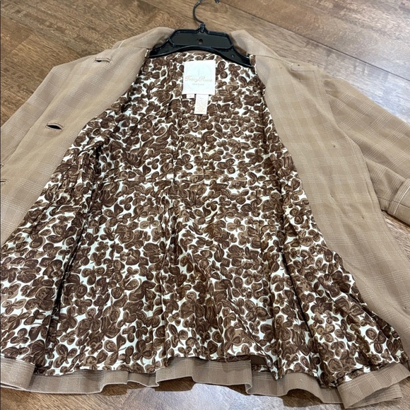 Tracy Reese New York camel color / tan Blazer Grosgrain Accents Sz 4 Silk lined - Picture 6 of 10